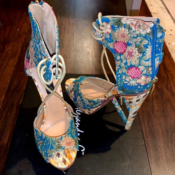 Alejandra G. ‘Yesi’ Floral High Sandal Brand New - Picture 6 of 7